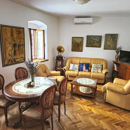 Vikendica House Zofija 1672 *