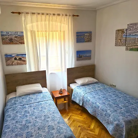 House Zofija 1672 * 普拉