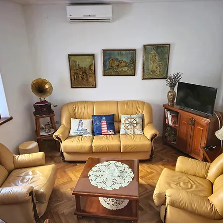 House Zofija 1672 度假居 普拉