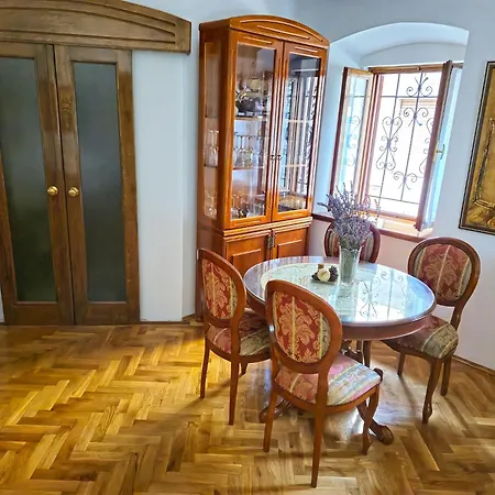 House Zofija 1672 *