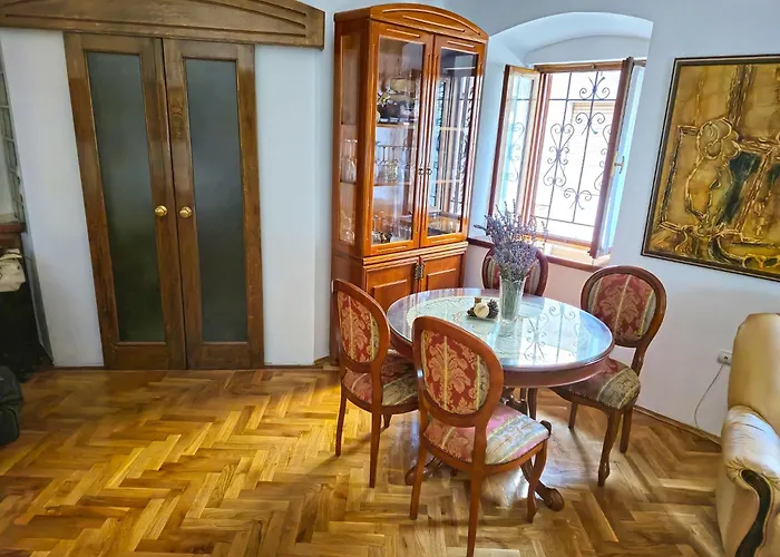 House Zofija 1672 *